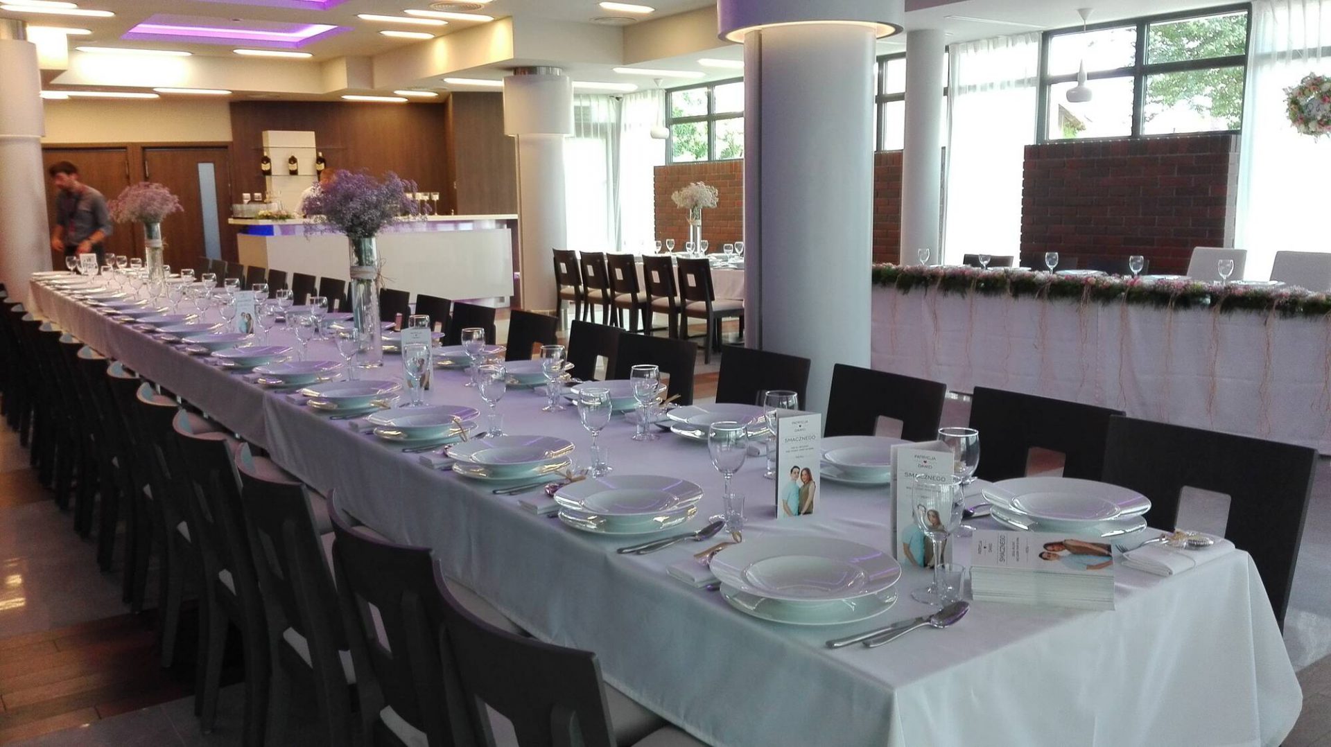 kosma-wesela-sala-kolumna-1920x1078