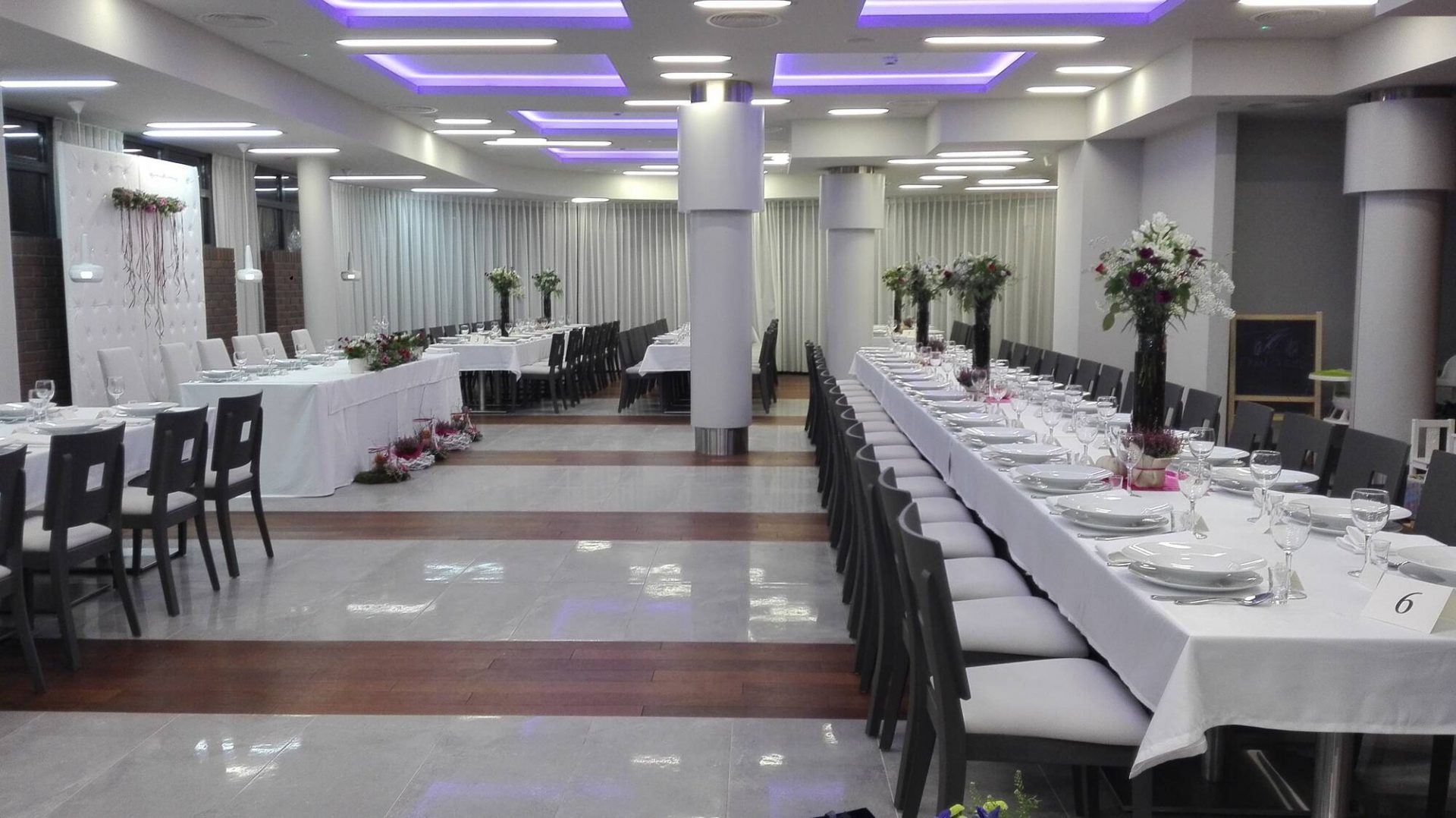 kosma-wesela-sala-kolumna-3-1920x1078